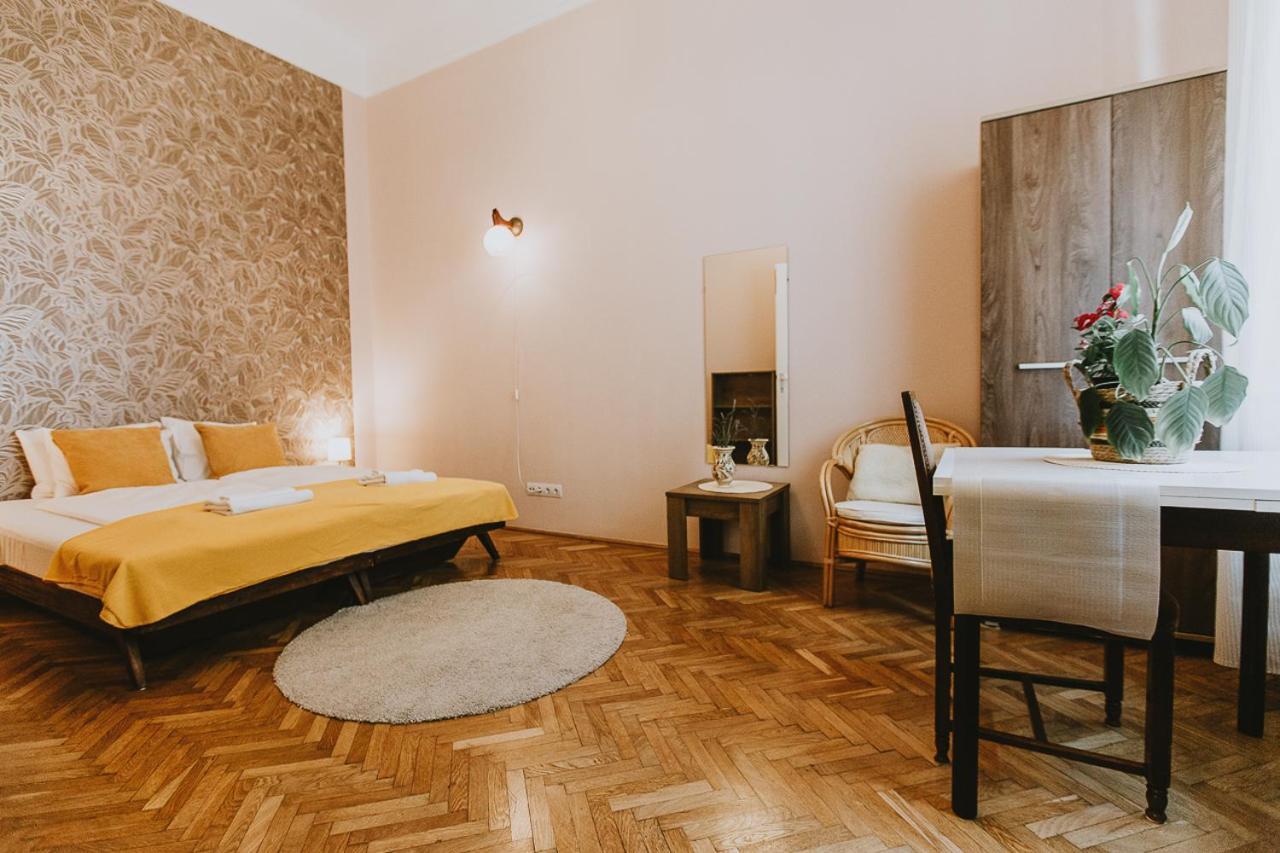 Budapest Folk Apartment 60Sm Spacious And Bright Exterior photo